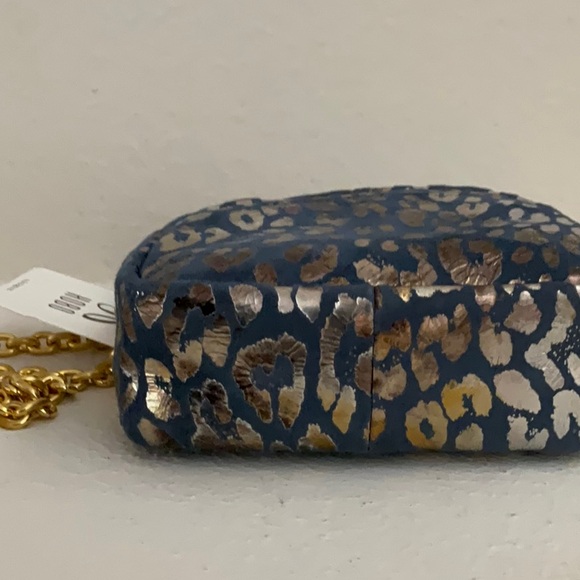 Hobo Renny MicroMini in “Mirror Cheetah” - Picture 3 of 9